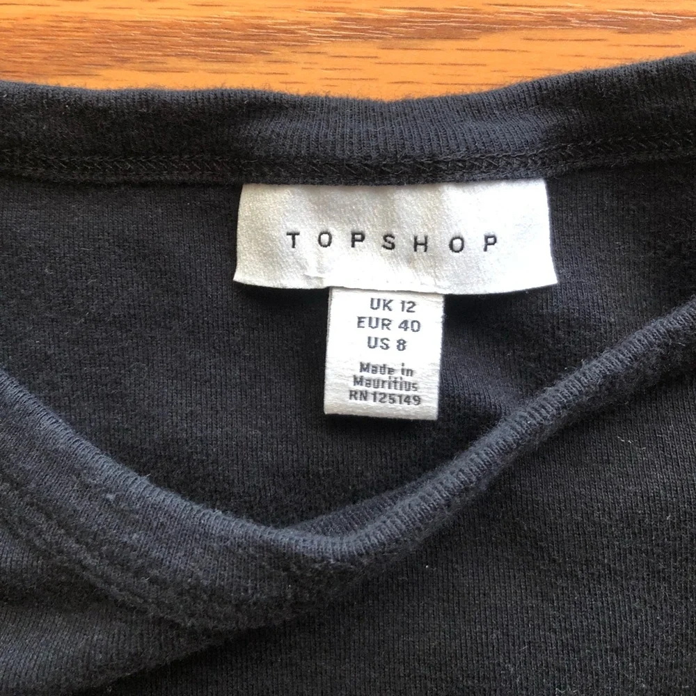 Topshop Cropped Tee - Picture 3 of 3